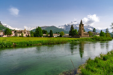 Obraz premium A summer glimpse of the town of Segl, in Engadine, Switzerland. 