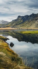 Fototapeta premium A beautiful lake with mountains in the background