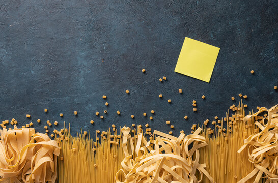 Pasata on grunge background with copy space for text and sticky notepaper