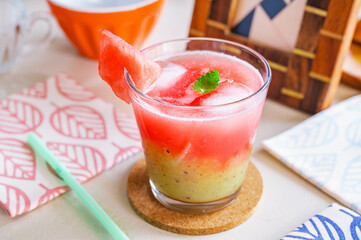 スイカとキウイのジュース