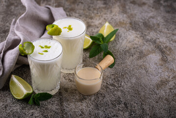 Brazilian white lemonade or limeade.