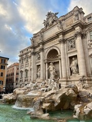 trevi fountain