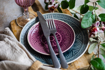 Elegant table setting with feijoa accents and rustic theme