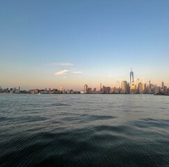 Obraz premium New York City landscaped on the Hudson Riverfront 