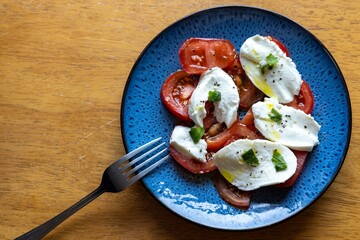 salad with cheese and tomatoes