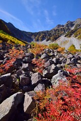 紅葉の北アルプス涸沢カール
