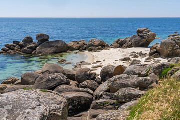 Felsenküste bei Fouesnant in der Bretagne, Frankreich