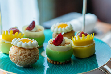 高級ホテルのアフタヌーンティー