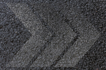 Marquage, chevrons sur asphalte 