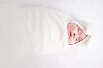 t looks like you have images of a baby. If you need help or information about something specific related to these images, feel free to ask!

