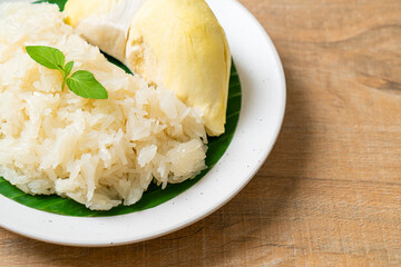 Durian sticky rice on plate