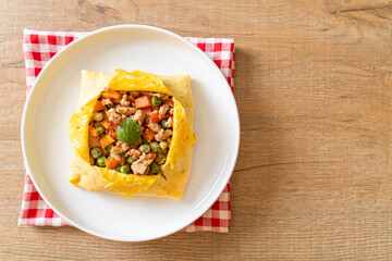egg wrap or stuffed egg with minced pork and vegetable