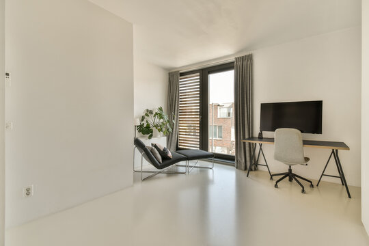 Modern home office with stylish furniture at Jan Vrijmanstraat 98