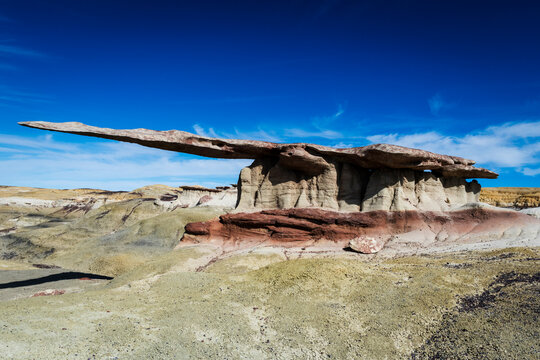 A hoodoo shaped like a wing in Ah shi sle pah wilderness