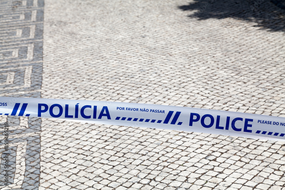 Wall mural Portuguese police tape