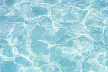 Tranquil Summer Reflections, Shimmering Blue Waters as Serene Vacation Backdrop