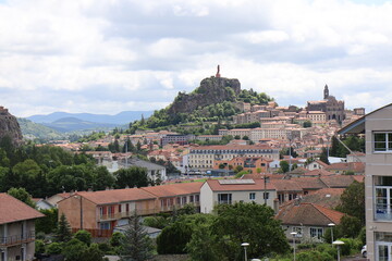 Vue d'ensemble de la ville du Puy, ville de Le Puy en Velay, département de la Haute Loire, France