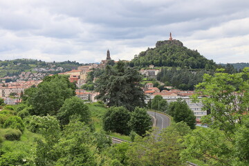 Vue d'ensemble de la ville du Puy, ville de Le Puy en Velay, département de la Haute Loire, France
