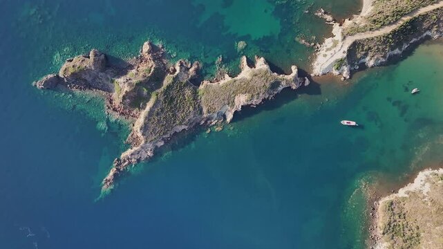 Top-down zoom-out drone shot Mediterranean shot boat and yacht, fa01