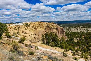 Fototapeta premium Beautiful landscape along Headland Trail.