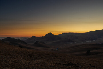 Naklejka premium mongolia mountains at night in winter