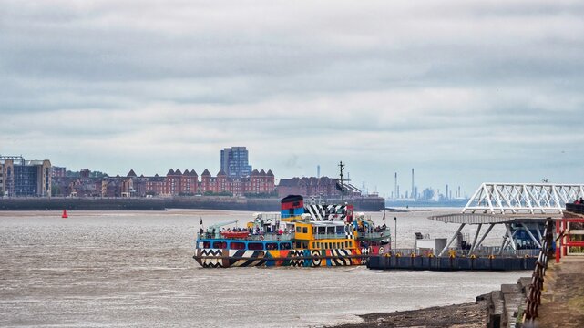 Snowdrop Ferry Leaving to Cross the Mersey