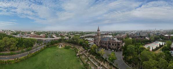 Fototapeta premium An aerial panorama of Lahore's Famous Government College and its surrounding part of the city infrastructure.