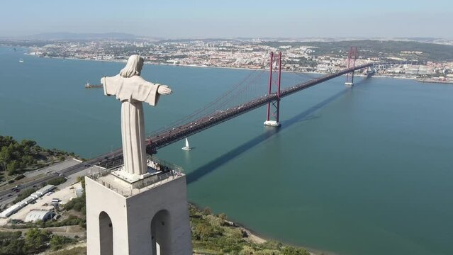 Ponte 25 de Avril Bridge, Christ the King statue, Alameda, Tagus River, Lisbon, Portugal
