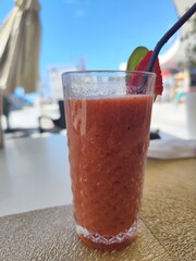 Daikiri de Morango drink on ice