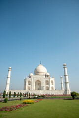 Obraz premium 人生で一度は行ってみたいタージマハルのとても美しい風景The beautiful scenery of the Taj Mahal that you should visit at least once in your life