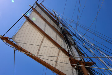 Obraz premium mast of the vintage tall ship