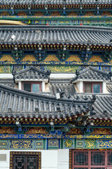 Fototapeta premium Intricate Traditional Asian Temple Roof Design