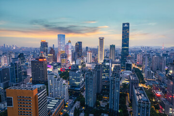 Obraz premium Vibrant Evening City Skyline