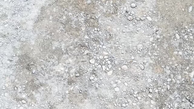 gravier sur un sol en travaux