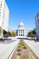 Obraz premium Pennsylvania State Capitol Architecture Buildings Looking Down State Street