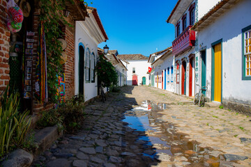 Obraz premium Vista de rua em Paraty, no Rio de Janeiro, Brasil. 