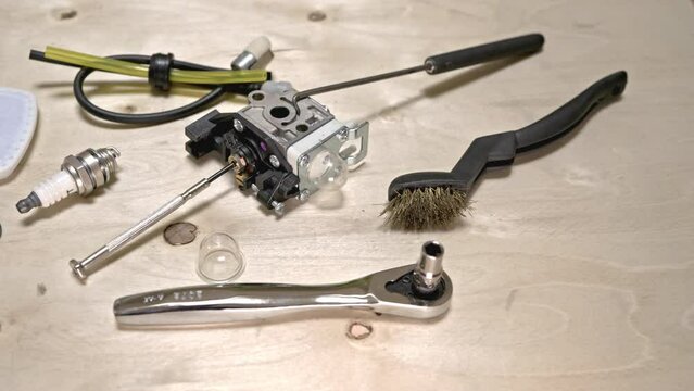 Carburetor Repair Parts for 2 Stroke Small Engine Maintenance
