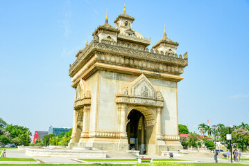 ラオスの首都ヴィエンチャンにあるパトゥーサイの美しい風景Beautiful scenery of Patuxai in Vientiane, the capital of Laos