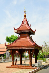 Naklejka premium タイチェンマイにあるワット・チェディルアン寺院の美しい風景Beautiful scenery of Wat Chediluang temple in Chiang Mai, Thailand