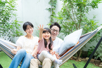 レジャーを楽しむ家族