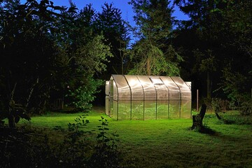 Szklarnia ogród Noc światło Lato © Bluku