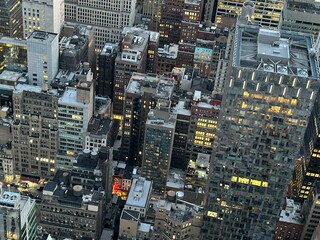 Crowded top-down, bird's eye view of building in Manhattan, New York city