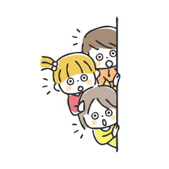 壁から覗いている子供　驚く