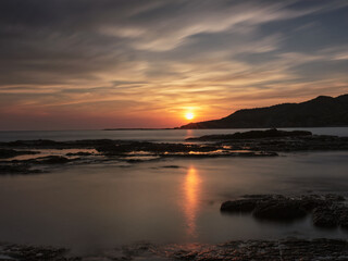 Fototapeta premium 夕暮れ時の海