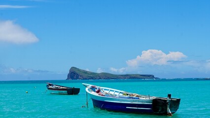 Fototapeta premium boat on the sea