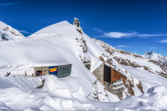 Sphinx observatory covered in snow