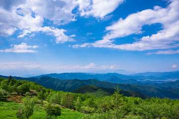 初夏の美ヶ原高原からの眺め