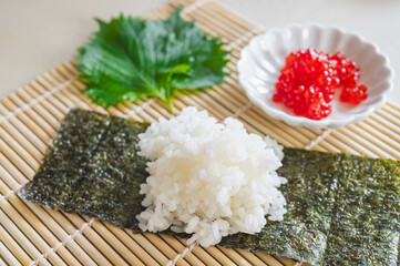 ふんわりおにぎり作り