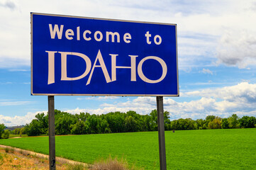 Welcome to Idaho state road sign at the state border