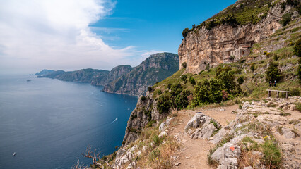 Sentiero degli Dei (Path of God), Costiera Amalfitana (Salerno). Trekking da Bomerano di Agerola a Positano in 4 ore.